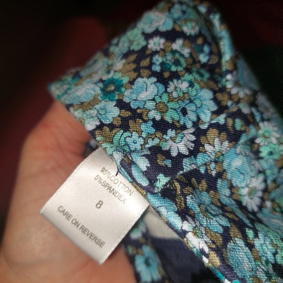 2 piece Ny&Company Aubrey capris and sweater ( can wear boots with capris) - Picture 5 of 7